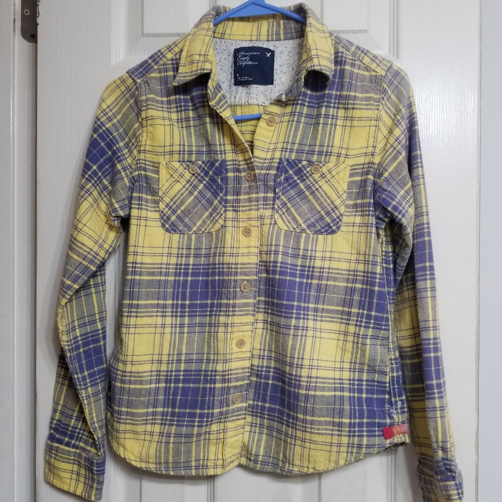 womens AE size 2